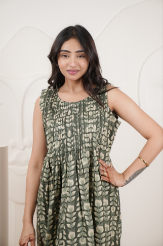 Floral Print Smocked Midi Dress